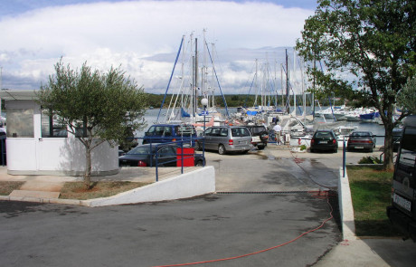 ISEAEKO | Marina Pomer